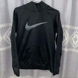 Women’s Nike THERMA-FIT Pullover